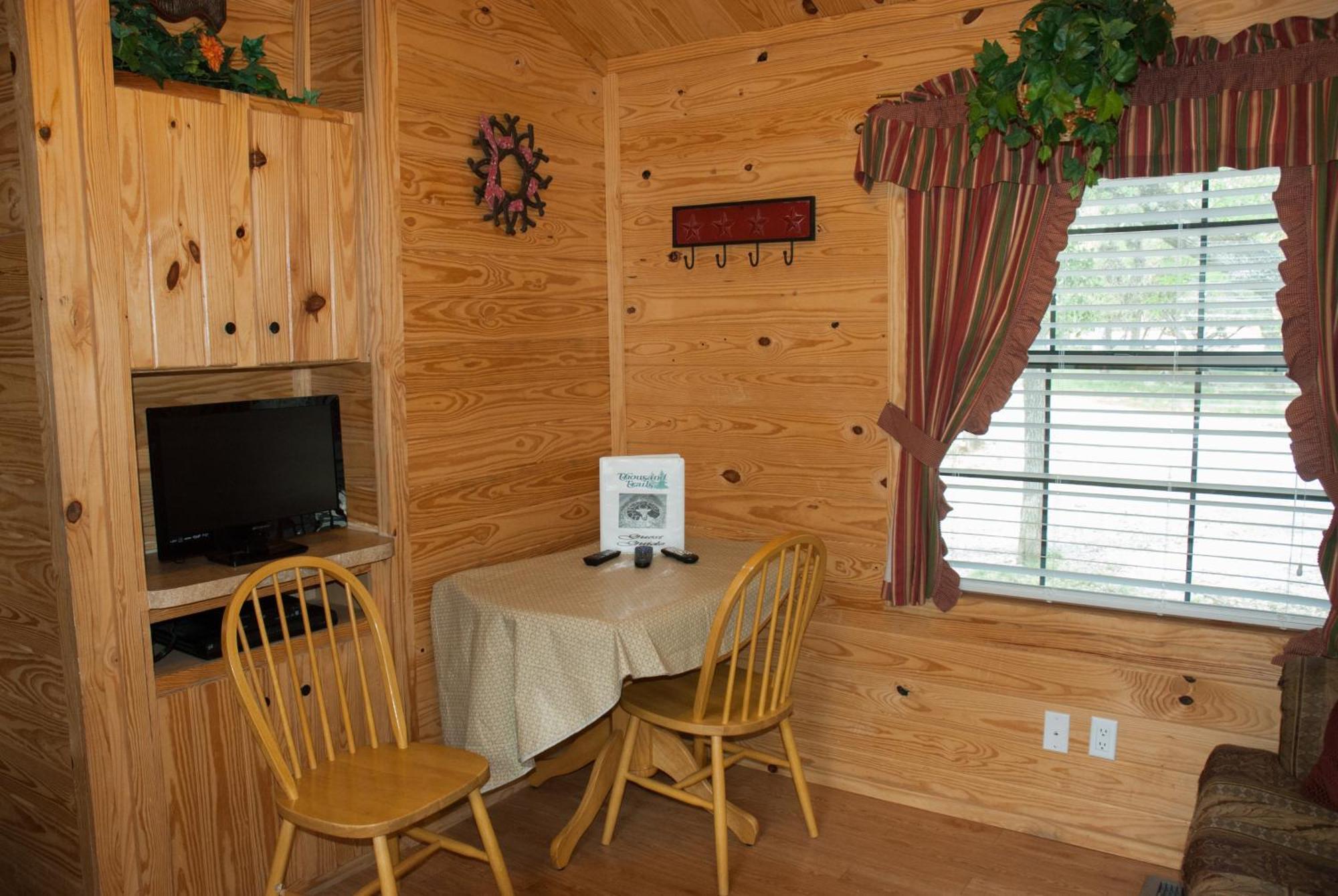 Medina Lake Camping Resort Cabin 3 Lakehills Eksteriør bilde